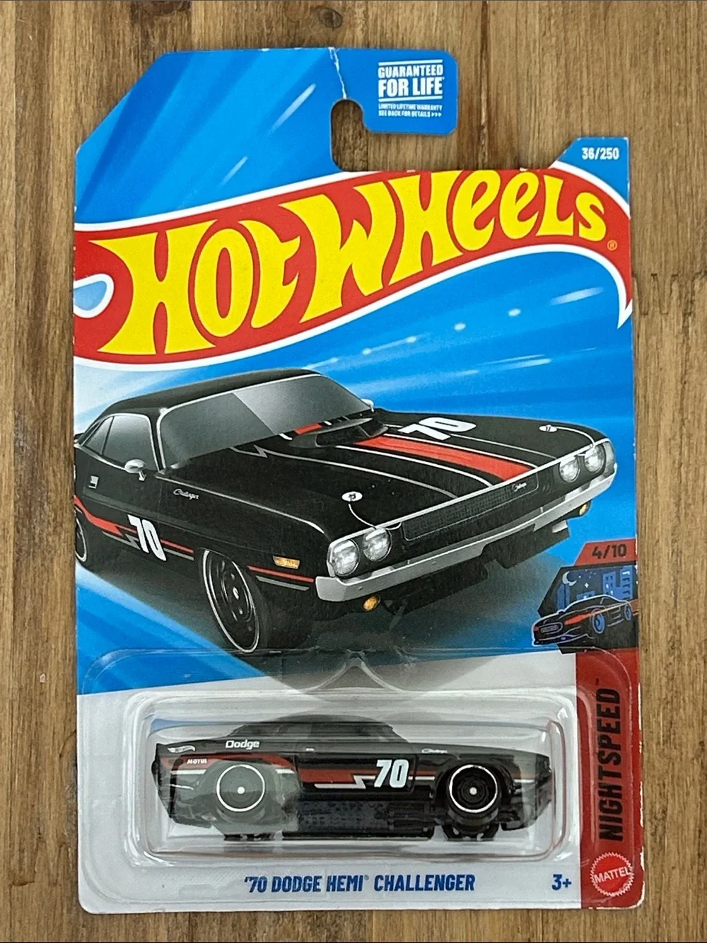 Hot Wheels '70 Dodge Hemi Challenger - Black with Red Stripes